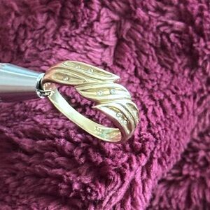 14K Gold Ring diamonds